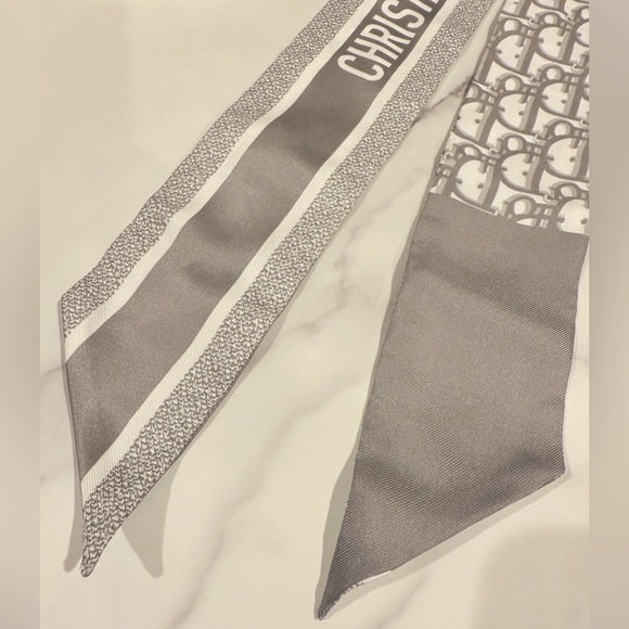 Christian Dior Twilly - Picture 5 of 11